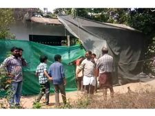 ബത്തേരി നായ്ക്കെട്ടിയിൽ വീടിനുള്ളിൽ സ്ഫോടനം: രണ്ട് പേർ മരിച്ചു, തോട്ട കെട്ടിവെച്ചെന്ന് സംശയം!! 