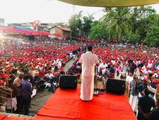 കോൺഗ്രസിന്റേത് വല്ലാത്ത ഗതികേടെന്നു മുഖ്യമന്ത്രി: മതനിരപേക്ഷത സംരക്ഷിക്കാതെ  നിസംഗത പാലിച്ചെന്ന്