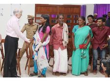 ശ്രീധന്യക്ക് അഭിനന്ദനപ്രവാഹം; ഗവര്‍ണര്‍ പി സദാശിവവും, മുല്ലപ്പള്ളി രാമചന്ദ്രനും  ആശംസകളുമായെത്തി 