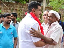  ആവേശത്തേരില്‍ പൊന്നാനിയില്‍ അന്‍വറിന്റെ  പ്രചാരണം, വരവേല്‍ക്കാന്‍ തൊഴിലുറപ്പ്  തൊഴിലാളികളും