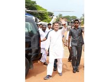  പ്രധാനമന്ത്രി തൊഴിലുറപ്പ് പദ്ധതിയെ  അപമാനിച്ചു;  30,000 കോടി ധൂര്‍ത്ത്, ലക്ഷക്കണക്കിന് കുടുംബങ്ങള്‍ക്ക് ആശ്രയമാണെന്ന്  രാഹുല്‍ ഗാന്ധി