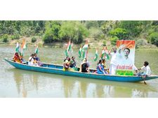 വയനാട് അതീവസുരക്ഷവലയത്തില്‍: രാഹുലും പ്രിയങ്കയും കല്‍പ്പറ്റ നഗരത്തില്‍ റോഡ്‌ഷോ നടത്തും,  പത്രികാസമര്‍പ്പണം പതിനൊന്നരക്ക്