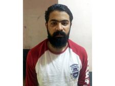  പ്രായപൂര്‍ത്തിയാകാത്ത  പെണ്‍കുട്ടിയുടെ  നഗ്ന ചിത്രങ്ങള്‍ മൊബൈലില്‍ പകര്‍ത്തി ഭീഷണി: പോക്‌സോ കേസില്‍