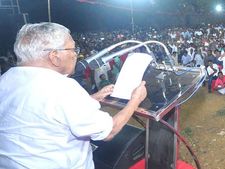 ഏറ്റവും കൂടുതല്‍ സൈനികര്‍ മരിച്ചുവീണത് മോദി ഭരണത്തില്‍:  കേന്ദ്രത്തിനെതിരെ വി എസ് അച്യുതാനന്ദന്‍