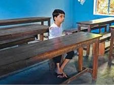 ആസിമിനായി സ്‌കൂളുണ്ടാക്കിയില്ലെങ്കില്‍ കാണാം; വിദ്യാഭ്യാസ വകുപ്പിന് കേന്ദ്ര ബാലാവകാശ കമ്മിന്റെ താക്കീത്