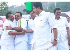  കണക്കു പറഞ്ഞാല്‍ എല്‍ഡിഎഫ് ഇങ്ങോട് സ്വര്‍ണനാണയം തരണം: ഇടുക്കി ഡിഡിസി ഇബ്രാഹിംകുട്ടി കല്ലാര്‍ !!!