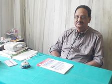 നാല് പതിറ്റാണ്ട് പിന്നിട്ട് സണ്ണി ഡോക്ടറുടെ സൗജന്യ സേവനം; രാത്രി-പകൽ വ്യത്യാസമില്ലാതെ ആതുര സേവനം!!