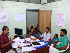 കുടിവെള്ള ക്ഷാമം: എക്‌സിക്യൂട്ടീവ് എന്‍ജിനീയറെ ഉപരോധിച്ചു 