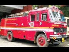 കോഴിക്കോട് അഗ്നിരക്ഷാസേനയുടെ മിന്നല്‍ പരിശോധന; കെട്ടിടങ്ങളില്‍ വ്യാപക സുരക്ഷാവീഴ്ചകള്‍, സുരക്ഷാ വീഴ്ച സംബന്ധിച്ച് ദുരന്ത നിവാരണ അതോറിറ്റിക്ക് റിപ്പോര്‍ട്ട് സമര്‍പ്പിച്ചു!