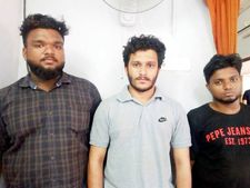  അപകടത്തില്‍പ്പെട്ട വാഹനം മാറ്റി മറ്റൊരു വാഹനം ഹാജരാക്കി ഇന്‍ഷൂറന്‍സ് തുക തട്ടിയെടുക്കാന്‍ ശ്രമം, മൂന്നു പേര്‍ അറസ്റ്റില്‍