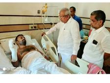 നസീറിനെ കാണാൻ പി ജയരാജൻ ആശുപത്രിയിൽ എത്തി; 'ആക്രമണത്തിൽ  തനിക്കോ പാർട്ടിക്കോ പങ്കില്ല'