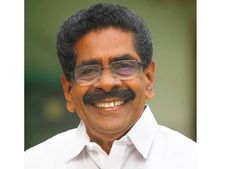 ജനവിധി പറയുന്നു മാറിനില്‍ക്കൂ; പിണറായിയുടെ രാജി ആവശ്യപ്പെട്ട് മുല്ലപ്പള്ളി