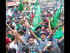   മലപ്പുറത്തെ എല്‍ഡിഎഫ്  കേന്ദ്രങ്ങളെല്ലാം ലീഗ് വരുതിയിലാക്കി, എല്‍ഡിഎഫ് മന്ത്രിയുടേയും സ്പീക്കറുടേയും മണ്ഡലത്തില്‍വരെ ലീഗിന് ലീഡ്!!