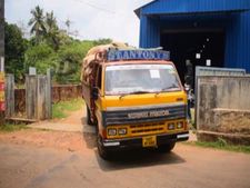 ഗോതമ്പ് കടത്ത് നിഷേധിച്ച് സപ്ലയ്‌കോ: കുന്നിശ്ശേരിയിലെ സപ്ലയ്‌കോ ഗോഡൗണില്‍ നിന്ന് ഭക്ഷ്യധാന്യങ്ങള്‍ വിതരണം ചെയ്തു