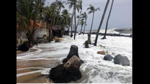 ചാവക്കാട് കടപ്പുറം പഞ്ചായത്തിലെ തീരദേശങ്ങളില്‍ രൂക്ഷമായ കടലാക്രമണം; 50 വീടുകള്‍ വെള്ളത്തില്‍
