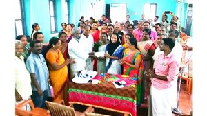 വൃക്ക രോഗികള്‍ക്ക് ആശ്വാസമേകാന്‍ ജില്ലാപഞ്ചായത്തിന്റെ ജീവനം പദ്ധതി; ജനകീയ ഫണ്ട് ശേഖരണത്തിന് തുടക്കമായി, പൊതുജനങ്ങളില്‍ നിന്നും ശേഖരിക്കുന്നത് 70 ലക്ഷം രൂപ