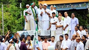 മലപ്പുറത്തിനോടുള്ള സര്‍ക്കാര്‍ അവഗണന അംഗീകരിക്കാനാവില്ല; തുടര്‍പഠനത്തിന് സാധ്യമാകുന്ന അധിക ബാച്ചുകള്‍ അനുവദിക്കണമെന്ന്  പികെ കുഞ്ഞാലിക്കുട്ടി