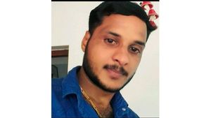 അഗസ്ത്യമുഴി തടപ്പറമ്പിൽ  അഖിലേഷിന്റെ ആത്മഹത്യ;  മുഖ്യപ്രതി പോലീസ് പിടിയിൽ, പ്രതി പിടിയിലാകുന്നത് 9 മാസത്തെ അന്വേഷണത്തിന് ശേഷം!