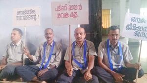  മന്ത്രിയുടെ ഉറപ്പ് പാഴ് വാക്കായി; ശമ്പളമില്ലാതെ ഏഴ് മാസം; ഭെല്‍ ഇഎംഎല്‍ ജീവനക്കാ‍ര്‍ സമരത്തിന്!