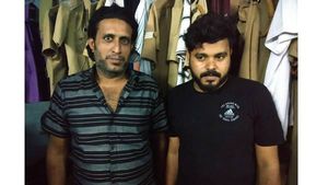 ഓപ്പറേഷൻ മൺസൂൺ തുടരുന്നു: പാലക്കാട്ട് ഒറ്റ ദിവസം പിടികൂടിയത് 8 കിലോ കഞ്ചാവ്!! 