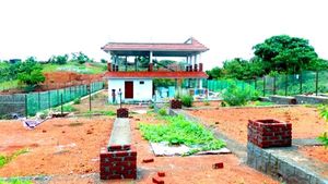  തൃശൂര്‍ ജില്ലയിലെ ഏറ്റവും മികച്ച സായാഹ്‌ന വിനോദ വിശ്രമ കേന്ദ്രം; കലശമലയ്ക്ക് ഇനി ചെറു ചുവടുകള്‍ മാത്രം, കലശമല  ഇക്കോ ടൂറിസംപദ്ധതിയുടെ ആദ്യഘട്ടം പൂര്‍ത്തിയാകുന്നു, 2.5 കോടി രൂപയുടെ പദ്ധതി!