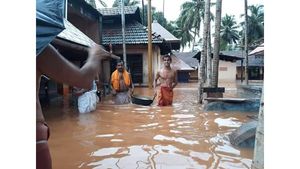 കാസര്‍കോട് ജില്ലയില്‍ ഞായറാഴ്ചയും റെഡ് അലേര്‍ട്ട്;  ശക്തമായ കാറ്റ് വീശും, കേരള തീരത്ത് 4.3 മീറ്റര്‍ വരെ ഉയരത്തില്‍ തിരമാലകള്‍ ഉണ്ടാകാന്‍ സാധ്യത