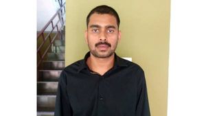 പ്രദിന്‍ കൊലപാതകക്കേസ്: ഗള്‍ഫിലേക്ക് കടന്ന പ്രതി അറസ്റ്റിലായി, ലുക്ക് ഔട്ട് നിര്‍ണായകം!! 