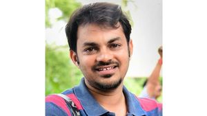  മംഗളൂരുവില്‍ ഡെങ്കിപ്പനി പടരുന്നു; പനിബാധിച്ച മാധ്യമപ്രവര്‍ത്തകന്‍ മരണത്തിന് കീഴടങ്ങി    