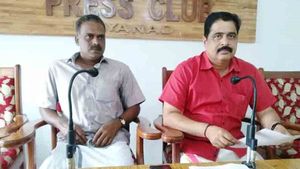   ഇതരസംസ്ഥാന തൊഴിലാളിയുടെ മകളുടെ മരണം; കൊലപാതകത്തിന് തുല്യമായ കുറ്റകൃത്യം, അന്വേഷണം നടത്തണമെന്ന് ഐഎന്‍ടിയുസി, എച്ച്എംഎല്‍ അടക്കമുള്ള തോട്ടം മാനേജുമെന്റുകള്‍ക്കെതിരെ രൂക്ഷവിമര്‍ശനം