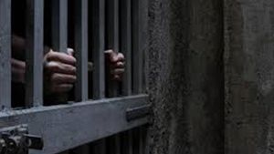  ജിദ്ദയില്‍ നാലു വര്‍ഷമായി ജയിലില്‍; രക്ഷിക്കാനെന്ന് പേരിൽ പലരും പണം വാങ്ങി പറ്റിക്കുന്നു, ഇനി നിരാഹാരമെന്ന് കുടുംബം!!