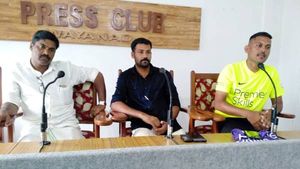സ്‌കൂളുകളിലെ കൊഴിഞ്ഞുപോക്ക് തടയാന്‍ പദ്ധതിയുമായി മേപ്പാടി ഗ്രാമപഞ്ചായത്ത്: ഫുട്‌ബോള്‍ പരിശീലനം