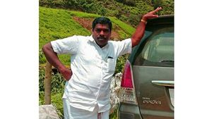  വളാഞ്ചേരിയില്‍ 17കാരിയെ പീഡിപ്പിച്ച കേസ്: രണ്ടാം പ്രതിയുടെ മുന്‍കൂര്‍ ജാമ്യം തള്ളി!! 