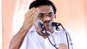 കുതിരാന്‍: മന്ത്രി സുധാകരന് വി എം സുധീരന്റെ കത്ത്,  ഉദ്യോഗസ്ഥരുടെ വീഴ്ചയെന്ന്!!