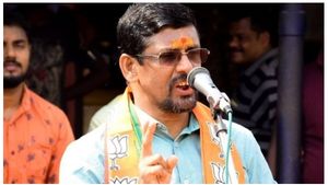  രവീശ തന്ത്രിയെ അനുനയിപ്പിക്കാൻ ആർഎസ്എസ് ശ്രമം തുടങ്ങി: ദക്ഷിണ കാനറയിലെ നേതാക്കളും ഇടപെടും