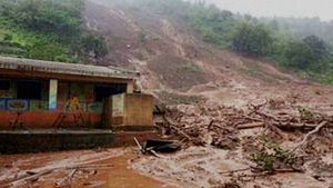 മഴ തുടങ്ങിയതോടെ ആശങ്കയിലായത് കുറിച്ച്യര്‍മല നിവാസികള്‍; കൊറോണ ഭീതിയും