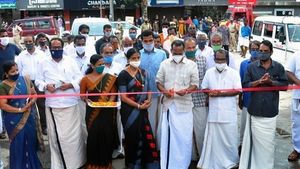  ബാലുശ്ശേരി ഇ കെ നായനാർ ബസ് ടെർമിനൽ മന്ത്രി ടി പി രാമകൃഷ്ണൻ നാടിന് സമർപ്പിച്ചു