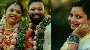 മരിക്കുന്നതിന് മിനിറ്റുകൾക്ക് മുമ്പ് മകൾ സന്തോഷവതി, പിന്നീട് സംഭവിച്ചത്? ദുരൂഹത ആരോപിച്ച് ബന്ധുക്കൾ