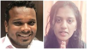 കേസ് വന്നപ്പോള്‍ ഒത്തുതീര്‍പ്പിനിറങ്ങി ഫിറോസ് കുന്നംപറമ്പില്‍... വര്‍ഷയെ വിളിച്ചു, ശബ്ദരേഖ!!