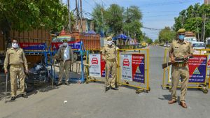 അരൂര്‍ സമ്പൂര്‍ണ ലോക്ഡൗണില്‍... എല്ലാ റോഡുകളും അടച്ചു, ഇനി ദേശീയപാതയിലേക്ക് കടക്കാനാവില്ല!!