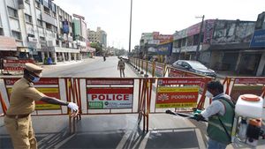 'കണ്ടെയ്ന്‍മെന്റ് സോണുകള്‍ പ്രഖ്യാപിക്കുന്നത് അശാസ്ത്രീയമായി'; പ്രതിഷേധത്തിനൊരുങ്ങി വ്യാപാരികള്‍