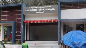 നടന്‍ തിലകന്റെ സ്മരണയില്‍ 1.15 കോടി ചെലവില്‍ പാര്‍ക്ക്; കൂടെ വിശ്രമ കേന്ദ്രവും