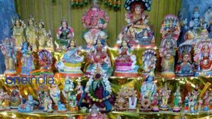 നവരാത്രി: സുകൃതമായി ബൊമ്മക്കൊലു; പതിവ് തെറ്റിക്കാതെ കോഴിക്കോട്ടെ തമിഴ് ബ്രാഹ്മണ സമൂഹം