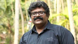 ഈ വര്‍ഷത്തെ സനാതന ധര്‍മ്മവേദി സരസ്വതി പുരസ്‌കാരം സംവിധായകന്‍ അലി അക്ബറിന്