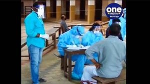 ക്വാറന്റീനില്‍ കഴിയുന്നത് മറച്ചുവച്ച് ആളുകള്‍ കറങ്ങിനടക്കുന്നു; തൃശൂരിലെ കൊവിഡ് ഭീഷണി ഉയരുന്നു