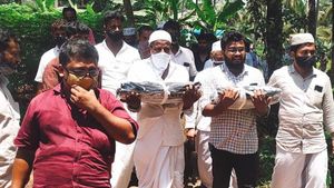 ഒരു നോക്ക് കാണാനേ പറ്റിയുള്ളു.. മക്കൾക്ക് വേണ്ടി തെരുവിലിറങ്ങുകയാണെന്ന്  എന്‍സി ഷെരീഫ്