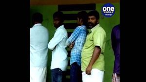 തദ്ദേശ തിരഞ്ഞെടുപ്പ്: വോട്ടര്‍മാരുടെ എണ്ണത്തില്‍ വര്‍ദ്ധന, തൃശൂരില്‍ 26 പുതിയ പോളിംഗ് ബൂത്തുകള്‍