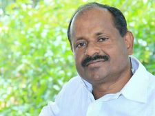 വളഞ്ഞ് നിന്ന് ഭീകര പരിവേഷം ചാർത്തി വേട്ടയാടിയപ്പോൾ ചേര്‍ത്ത് നിര്‍ത്തിയത് പിണറായി: കാരായി രാജന്‍