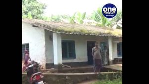 തൃശൂർ മറ്റത്തൂർ പഞ്ചായത്തിലെ ആദിവാസി വോട്ടർമാർ ഇക്കുറിയും വോട്ട് ചെയ്യാനെത്തിയത് കിലോമീറ്ററുകൾ താണ്ടി