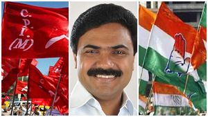 കോട്ടയത്ത് മേല്‍ക്കൈ നേടാന്‍ യുഡിഎഫിന്റെ അറ്റകൈ നീക്കം; വിടാതെ എല്‍ഡിഎഫ്, 4 നഗരസഭകള്‍
