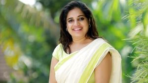   'സുന്ദരിയാണെന്ന് പറഞ്ഞ് വോട്ട് തേടിയിട്ടില്ല' എന്നെ മാത്രം ആക്രമിക്കുന്നതെന്തിന്? പരാതിയുമായി വിബിത ബാബു